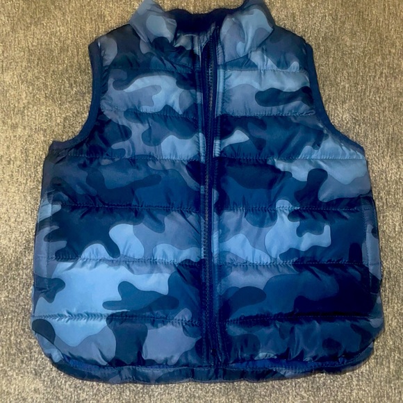 GAP Other - Gap puffy camo Vest 12-18mnths